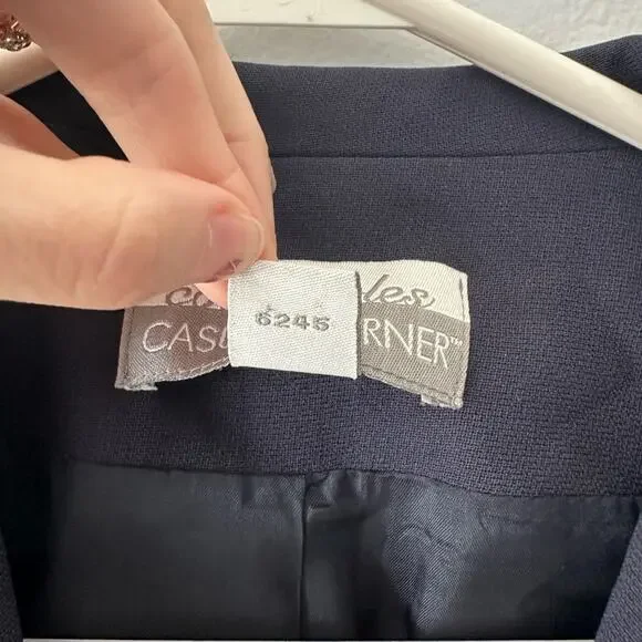 Vintage Casual Corner Blazer Women's 6 Navy Lined Notch Collar Office Jacket - Picture 2 of 8